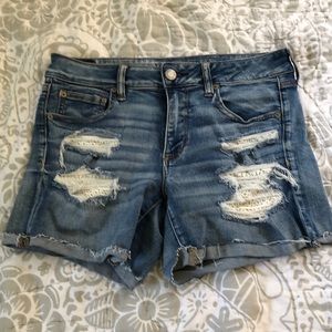 SALE!American Eagle Lace Pocket Midi Short